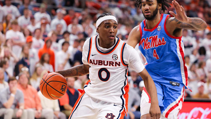 Tahaad Pettiford led the Auburn Tigers with 24 points in the 85-79 loss to Ole Miss.