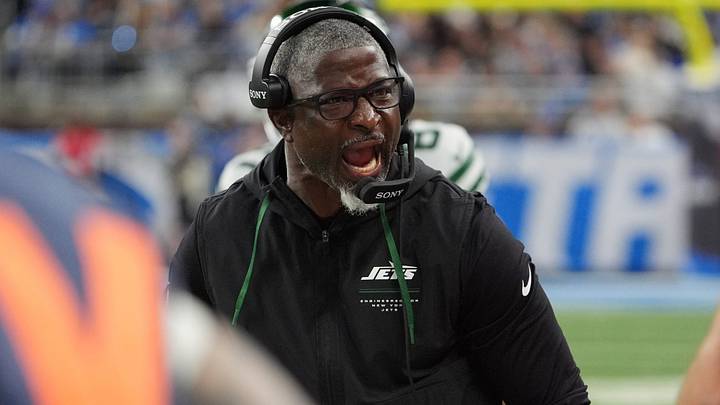 Although the Jets did some things right on Sunday afternoon, head coach Aaron Glenn & Co. also left a lot to be desired. Although the Jets did some things right on Sunday afternoon, head coach Aaron Glenn & Co. also left a lot to be desired.