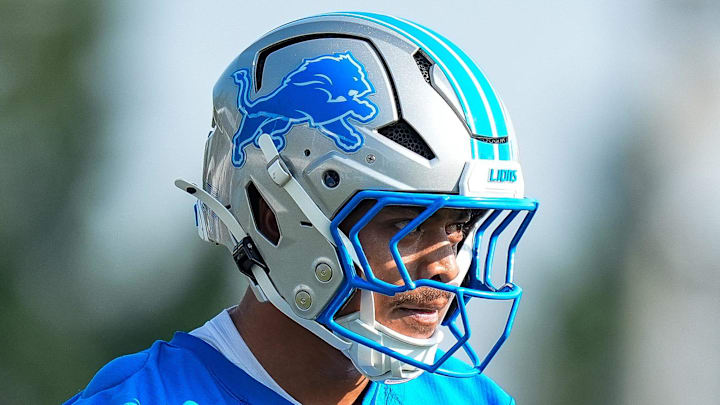 Detroit Lions running back Sione Vaki (33) practices during training camp at team's Allen Park Performance Center