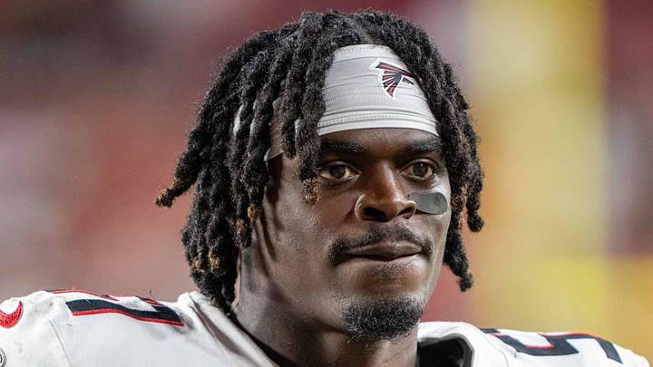 Atlanta Falcons linebacker Deangelo Malone Atlanta Falcons linebacker Deangelo Malone