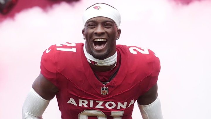 Arizona Cardinals cornerback Garrett Williams (21) is introduced before their game against the Carolina Panthers at State Farm Stadium on Sept 14, 2025.