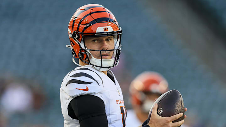 Aug 22, 2024; Cincinnati, Ohio, USA; Cincinnati Bengals quarterback Logan Woodside (11) stands on the field during warmups before the game against the Indianapolis Colts at Paycor Stadium. Mandatory Credit: Katie Stratman-Imagn Images Aug 22, 2024; Cincinnati, Ohio, USA; Cincinnati Bengals quarterback Logan Woodside (11) stands on the field during warmups before the game against the Indianapolis Colts at Paycor Stadium. Mandatory Credit: Katie Stratman-Imagn Images