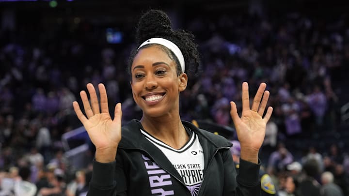 Golden State Valkyries forward Monique Billings (25)