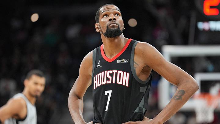 Mar 8, 2026; San Antonio, Texas, USA; Houston Rockets forward Kevin Durant (7) looks up in the second half against the San Antonio Spurs at Frost Bank Center. Mandatory Credit: Daniel Dunn-Imagn Images Mar 8, 2026; San Antonio, Texas, USA; Houston Rockets forward Kevin Durant (7) looks up in the second half against the San Antonio Spurs at Frost Bank Center. Mandatory Credit: Daniel Dunn-Imagn Images