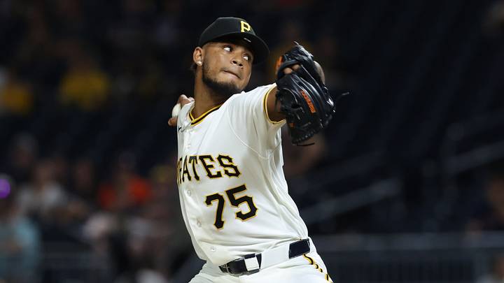 Aug 17, 2026; Pittsburgh, Pennsylvania, USA; Pittsburgh Pirates relief pitcher Camilo Doval (75) pitches against the Detroit Tigers during the ninth inning at PNC Park. Mandatory Credit: Charles LeClaire-Imagn Images Aug 17, 2026; Pittsburgh, Pennsylvania, USA; Pittsburgh Pirates relief pitcher Camilo Doval (75) pitches against the Detroit Tigers during the ninth inning at PNC Park. Mandatory Credit: Charles LeClaire-Imagn Images
