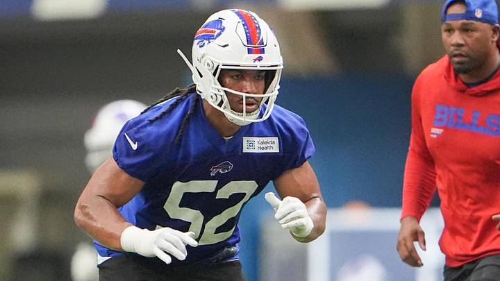 Buffalo Bills linebacker Kaleb Elarms-Orr (52) trains during Buffalo Bills Minicamp. Buffalo Bills linebacker Kaleb Elarms-Orr (52) trains during Buffalo Bills Minicamp.