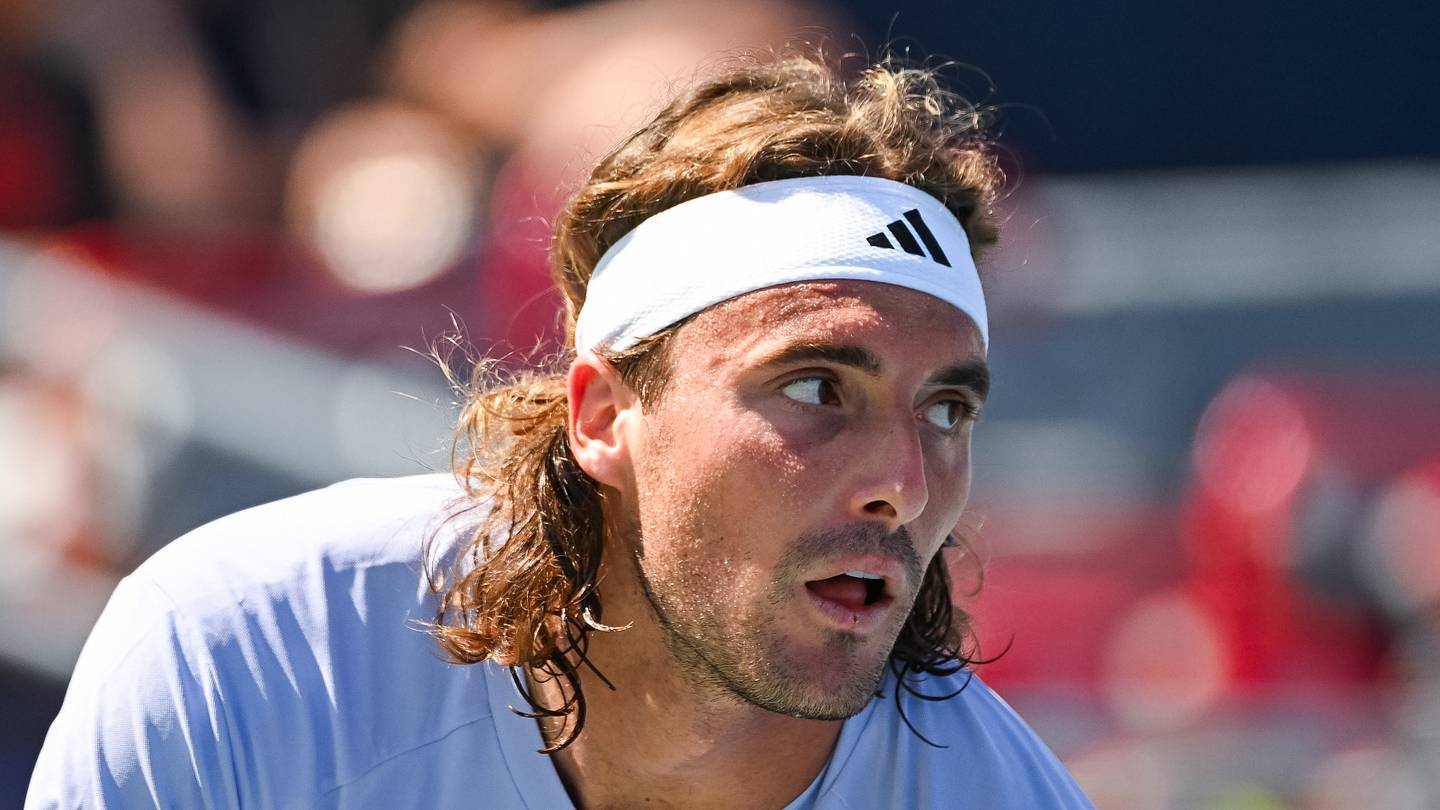 Stefanos Tsitsipas starts Cincinnati Open run in statement-making fashion