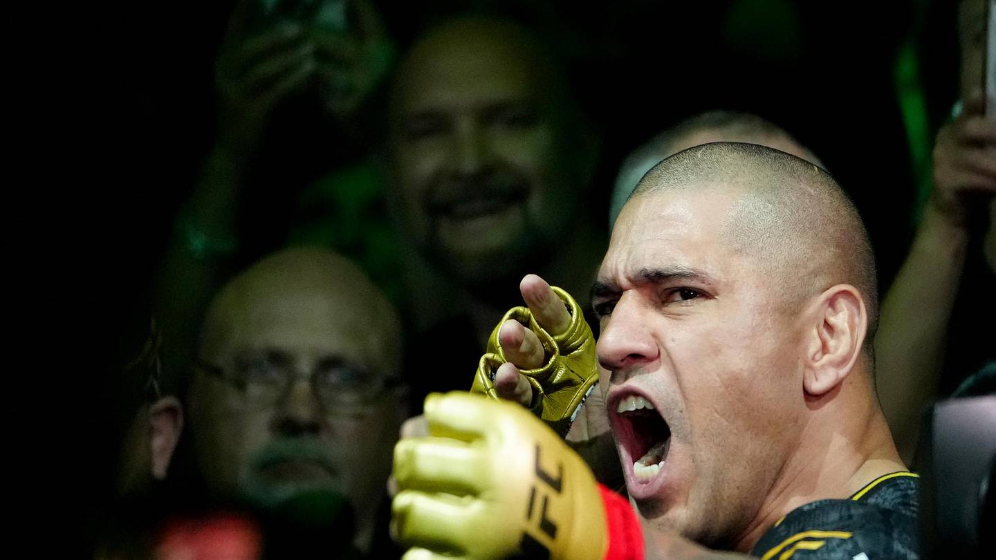 Alex Pereira Rival Questions UFC Star's Preparation for Jump to Heavyweight Division