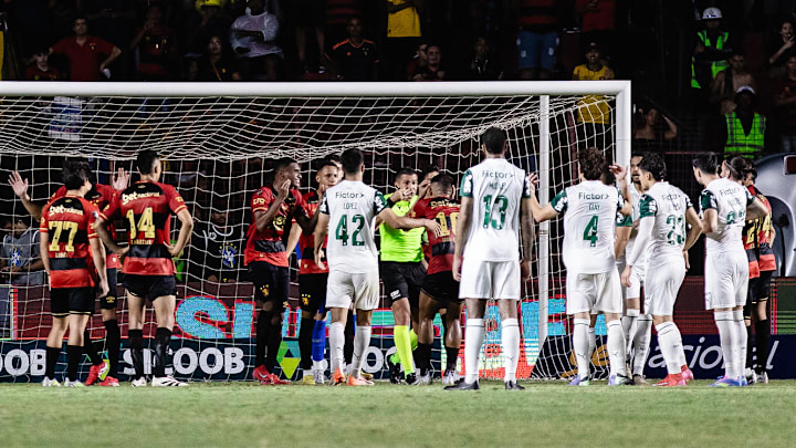 Palmeiras venceu Sport com dois gols de pênalti