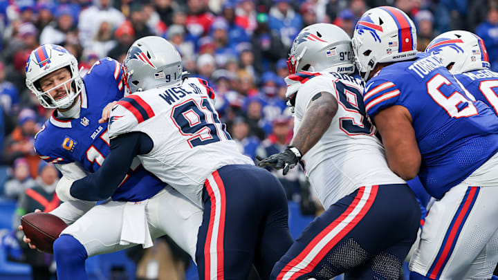 New England Patriots v Buffalo Bills