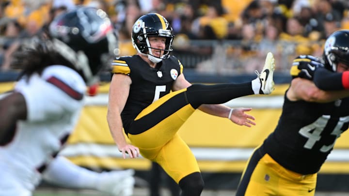 Aug 9, 2024; Pittsburgh, Pennsylvania, USA; Pittsburgh Steelers punter Cameron Johnston (5) punts against the Houston Texans during the first quarter at Acrisure Stadium. Mandatory Credit: Barry Reeger-Imagn Images Aug 9, 2024; Pittsburgh, Pennsylvania, USA; Pittsburgh Steelers punter Cameron Johnston (5) punts against the Houston Texans during the first quarter at Acrisure Stadium. Mandatory Credit: Barry Reeger-Imagn Images