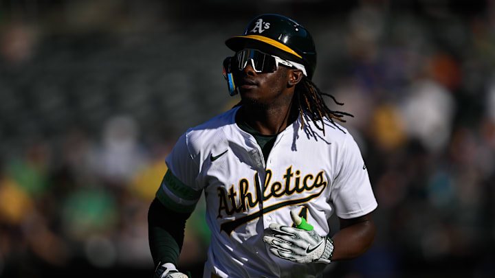Sep 2, 2024; Oakland, California, USA; Oakland Athletics outfielder Lawrence Butler (4) runs back to the dugout after he flied out against the Seattle Mariners in the fifth inning at Oakland-Alameda County Coliseum. Mandatory Credit: Eakin Howard-Imagn Images Sep 2, 2024; Oakland, California, USA; Oakland Athletics outfielder Lawrence Butler (4) runs back to the dugout after he flied out against the Seattle Mariners in the fifth inning at Oakland-Alameda County Coliseum. Mandatory Credit: Eakin Howard-Imagn Images