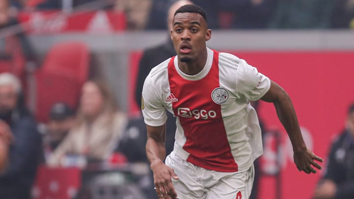 Ryan Gravenberch Ryan Gravenberch