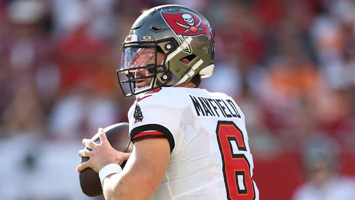 The Buccaneers fell to 0-3 with a loss to the Vikings on Sunday. The Buccaneers fell to 0-3 with a loss to the Vikings on Sunday.