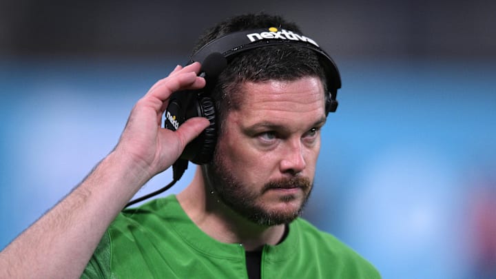 Dec 28, 2022; San Diego, CA, USA; Oregon Ducks head coach Dan Lanning looks on from the sideline during the second half against the North Carolina Tar Heels of the 2022 Holiday Bowl at Petco Park. Mandatory Credit: Orlando Ramirez-Imagn Images