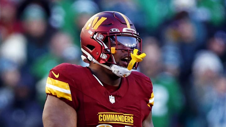 Dec 22, 2024; Landover, Maryland, USA; Washington Commanders defensive tackle Daron Payne (94) celebrates after a play during the third quarter against the Philadelphia Eagles at Northwest Stadium. Mandatory Credit: Peter Casey-Imagn Images Dec 22, 2024; Landover, Maryland, USA; Washington Commanders defensive tackle Daron Payne (94) celebrates after a play during the third quarter against the Philadelphia Eagles at Northwest Stadium. Mandatory Credit: Peter Casey-Imagn Images