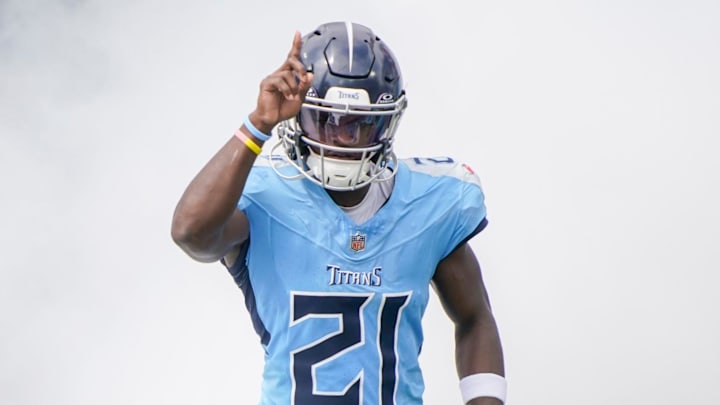 Tennessee Titans cornerback Roger McCreary (21) takes the field before the game against the Indianapolis Colts at Nissan Stadium in Nashville, Tenn., Sunday, Sept. 21, 2025.