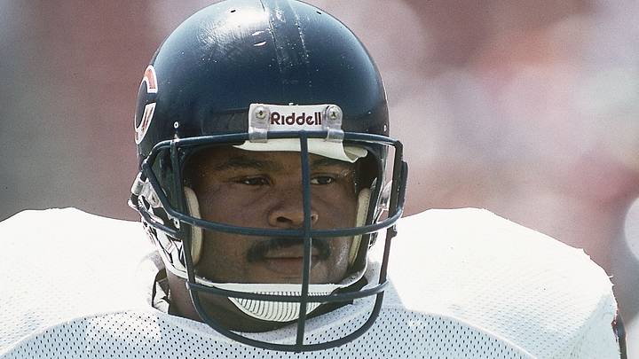 Chicago Bears linebacker Mike Singletary 