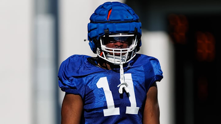 Florida Gators edge rusher LJ McCray joins the list of players dealing with injuries during fall camp.