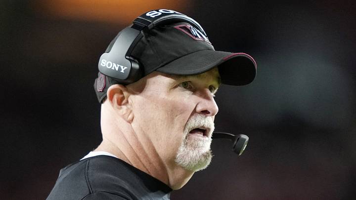 Washington Commanders head coach Dan Quinn 