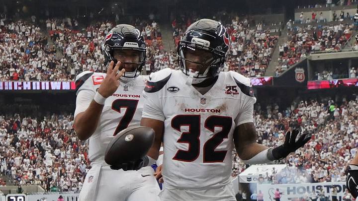Houston Texans running back David Montgomery (32) Houston Texans running back David Montgomery (32)