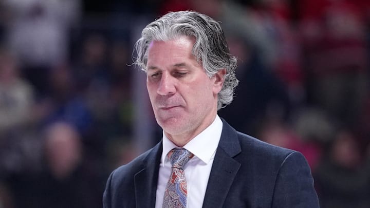 Jan 29, 2026; Montreal, Quebec, CAN; Colorado Avalanche head coach Jared Bednar leaves the ice after the defeat against the Montreal Canadiens at the Bell Centre. Mandatory Credit: Eric Bolte-Imagn Images Jan 29, 2026; Montreal, Quebec, CAN; Colorado Avalanche head coach Jared Bednar leaves the ice after the defeat against the Montreal Canadiens at the Bell Centre. Mandatory Credit: Eric Bolte-Imagn Images