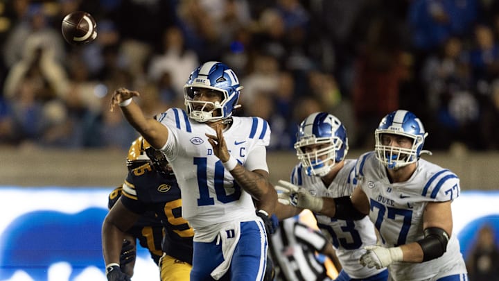 Oct 4, 2025; Berkeley, California, USA; Duke Blue Devils quarterback Darian Mensah (10) throws on the run against the California Golden Bears during the fourth quarter at California Memorial Stadium. Mandatory Credit: D. Ross Cameron-Imagn Images Oct 4, 2025; Berkeley, California, USA; Duke Blue Devils quarterback Darian Mensah (10) throws on the run against the California Golden Bears during the fourth quarter at California Memorial Stadium. Mandatory Credit: D. Ross Cameron-Imagn Images