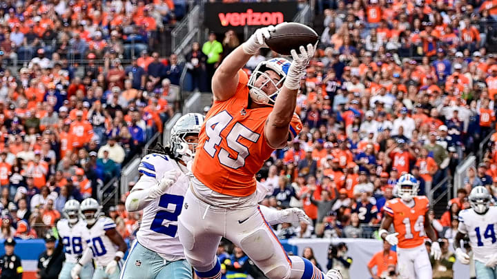 Denver Broncos TE Nate Adkins Denver Broncos TE Nate Adkins