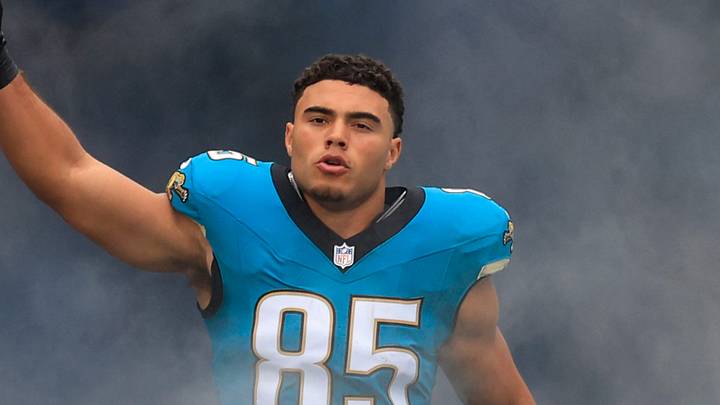Jacksonville Jaguars tight end Brenton Strange (85) runs on the field before an NFL football matchup at EverBank Stadium, Sunday, Jan. 4, 2026, in Jacksonville, Fla. The Jaguars defeated the Titans 41-7, capturing the AFC South title. 
