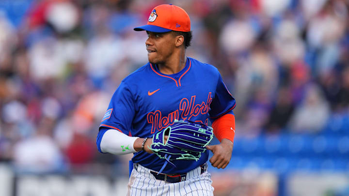 Juan Soto, ahora con Mets, y su ex manager en Yankees, Aaron Boone, se reencontraron este lunes