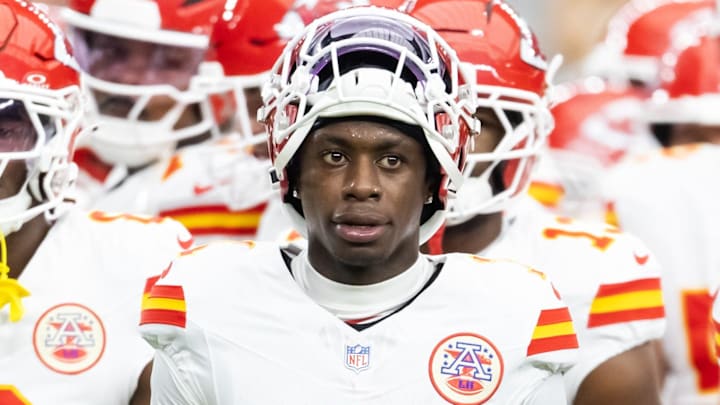 Aug 9, 2025; Glendale, Arizona, USA; Kansas City Chiefs wide receiver Xavier Worthy (1) against the Arizona Cardinals during a preseason NFL game at State Farm Stadium. Mandatory Credit: Mark J. Rebilas-Imagn Images
