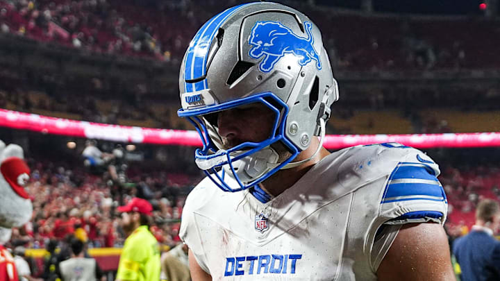Detroit Lions tight end Sam LaPorta (87) walks off the field after a 30-13 loss to the Kansas City Chiefs at Arrowhead Stadium in Kansas City, Missouri, on Sunday, Oct. 12, 2025.