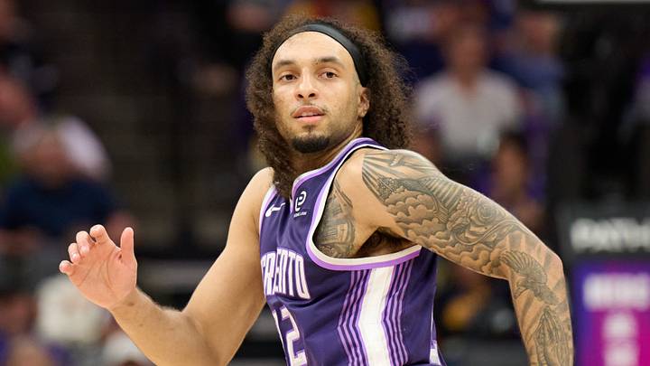 Apr 10, 2026; Sacramento, California, USA; Sacramento Kings guard Devin Carter (22) runs back on defense against the Golden State Warriors during the fourth quarter at Golden 1 Center. Mandatory Credit: Robert Edwards-Imagn Images Apr 10, 2026; Sacramento, California, USA; Sacramento Kings guard Devin Carter (22) runs back on defense against the Golden State Warriors during the fourth quarter at Golden 1 Center. Mandatory Credit: Robert Edwards-Imagn Images