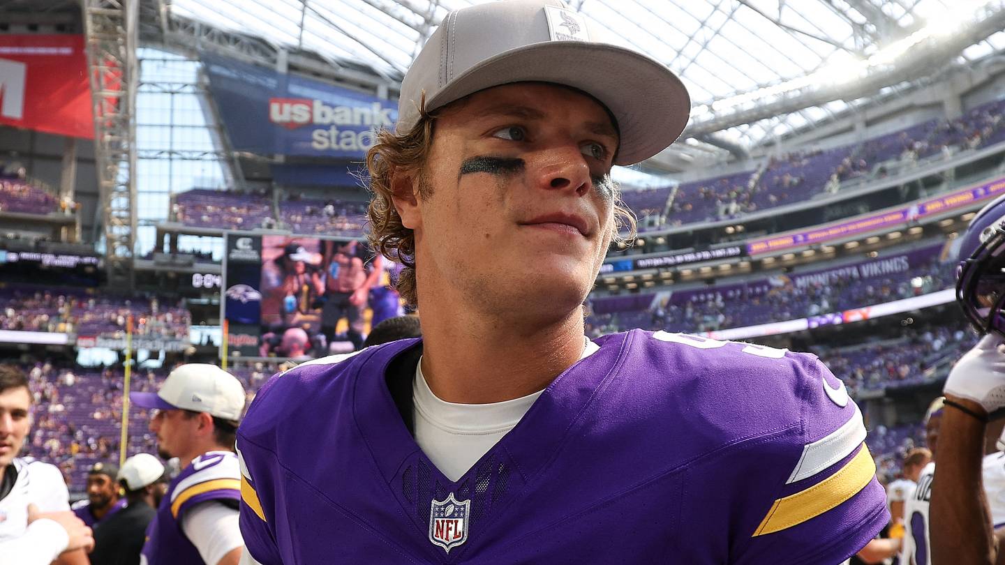 3 Quarterbacks Seahawks Can Target via Trade Following Sam Darnold Injury