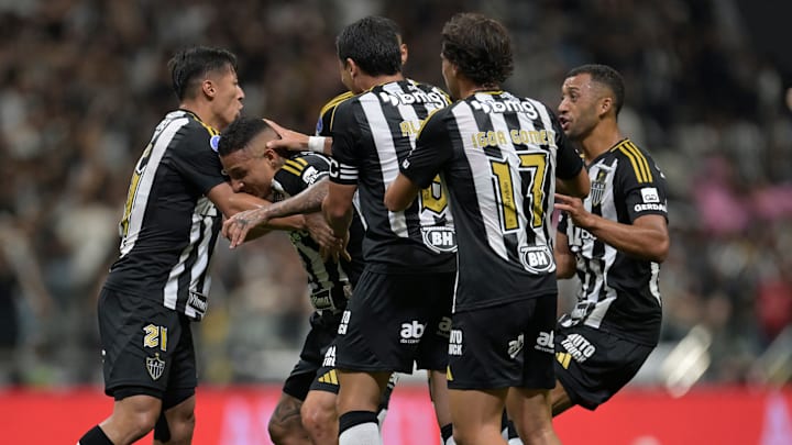 Atlético-MG terá final da Sul-Americana e duelos decisivos no próximo mês