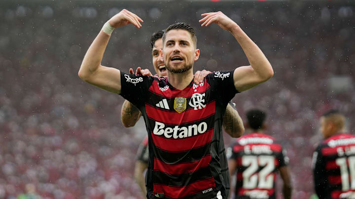 Jorginho segue fora de combate no Rubro-Negro