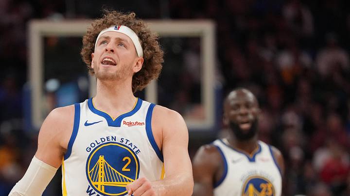 Apr 5, 2026; San Francisco, California, USA; Golden State Warriors guard Brandin Podziemski (2) reacts after missing a shot against the Houston Rockets in the third quarter at the Chase Center. Mandatory Credit: Cary Edmondson-Imagn Images