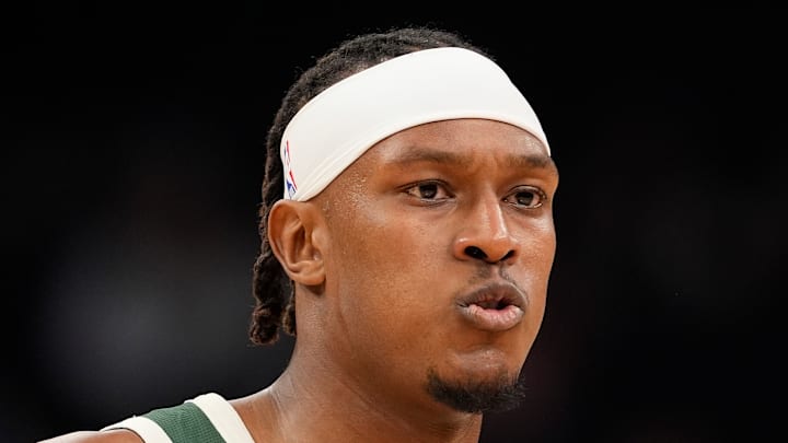 Detroit Pistons v Milwaukee Bucks Detroit Pistons v Milwaukee Bucks