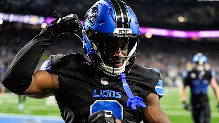 Detroit Lions cornerback Terrion Arnold (0) 