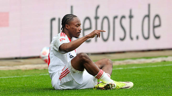 Momo Zoma hat sich verletzt