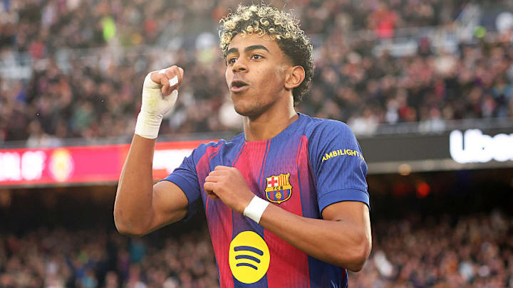 拉明·亚马尔打破梅西和C罗纪录，表现令人惊叹