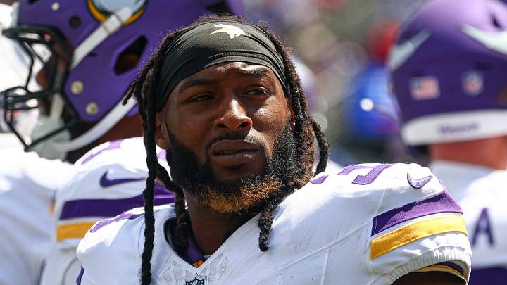 Minnesota Vikings running back Aaron Jones Sr. (33) looks on during the first half against the New York Giants Minnesota Vikings running back Aaron Jones Sr. (33) looks on during the first half against the New York Giants