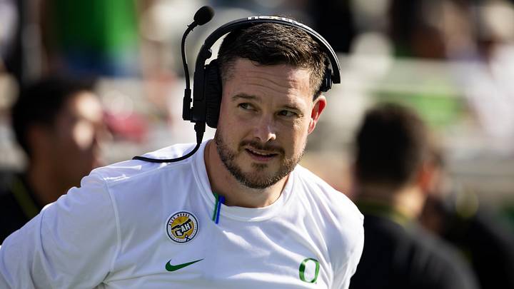 Nov 18, 2023; Tempe, Arizona, USA; Oregon Ducks head coach Dan Lanning against the Arizona State Sun Devils at Mountain America Stadium. Mandatory Credit: Mark J. Rebilas-Imagn Images Nov 18, 2023; Tempe, Arizona, USA; Oregon Ducks head coach Dan Lanning against the Arizona State Sun Devils at Mountain America Stadium. Mandatory Credit: Mark J. Rebilas-Imagn Images