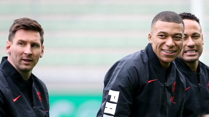 Le vestiaire du Paris Saint-Germain s'embrase-t-il ?