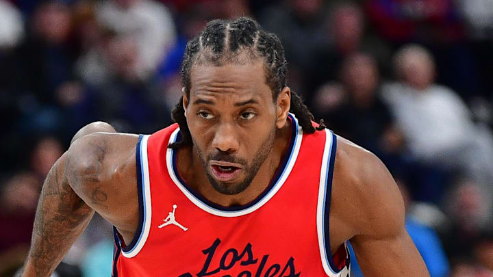 Mar 18, 2025; Inglewood, California, USA; Los Angeles Clippers forward Kawhi Leonard (2) moves to the basket against the Cleveland Cavaliers during the second half at Intuit Dome. Mandatory Credit: Gary A. Vasquez-Imagn Images