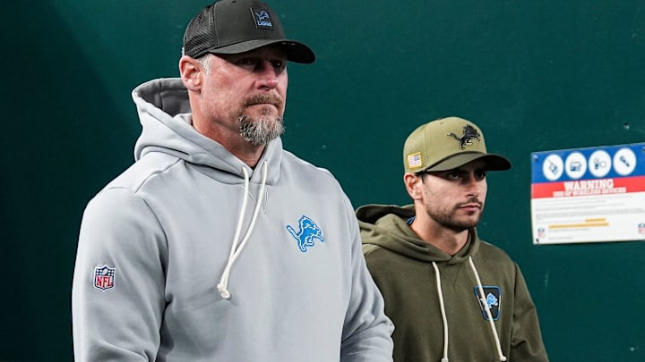 Detroit Lions head coach Dan Campbell watches warmup ahead of the Philadelphia Eagles game at Lincoln Financial Field 