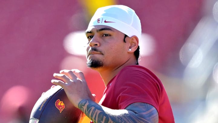 Oct 11, 2025; Los Angeles, California, USA; USC Trojans quarterback Jayden Maiava (14) warms up prior to the game against the Michigan Wolverines at United Airlines Field at the Los Angeles Memorial Coliseum. Mandatory Credit: Jayne Kamin-Oncea-Imagn Images Oct 11, 2025; Los Angeles, California, USA; USC Trojans quarterback Jayden Maiava (14) warms up prior to the game against the Michigan Wolverines at United Airlines Field at the Los Angeles Memorial Coliseum. Mandatory Credit: Jayne Kamin-Oncea-Imagn Images