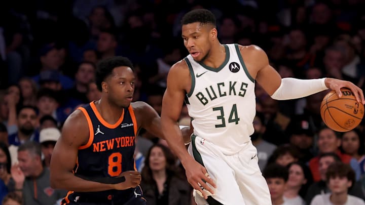 Nov 8, 2024; New York, New York, USA; Milwaukee Bucks forward Giannis Antetokounmpo (34) controls the ball against New York Knicks forward OG Anunoby (8) during the third quarter at Madison Square Garden. Mandatory Credit: Brad Penner-Imagn Images Nov 8, 2024; New York, New York, USA; Milwaukee Bucks forward Giannis Antetokounmpo (34) controls the ball against New York Knicks forward OG Anunoby (8) during the third quarter at Madison Square Garden. Mandatory Credit: Brad Penner-Imagn Images
