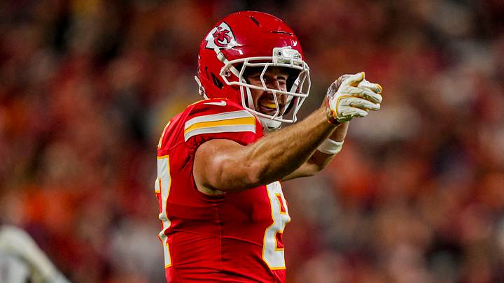 Kansas City Chiefs tight end Travis Kelce (87) celebrates after a first down during the second quarter at GEHA Field at Arrowhead Stadium. Kansas City Chiefs tight end Travis Kelce (87) celebrates after a first down during the second quarter at GEHA Field at Arrowhead Stadium.
