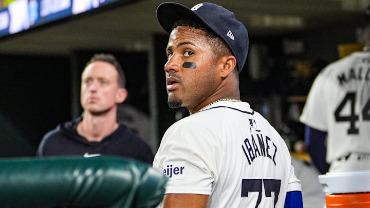 Detroit Tigers second base Andy Ibanez (77) looks up during the Major League Baseball game between the Detroit Tigers and the Tampa Bay Rays at Comerica Park in Detroit on Wednesday, Sept. 25, 2024.